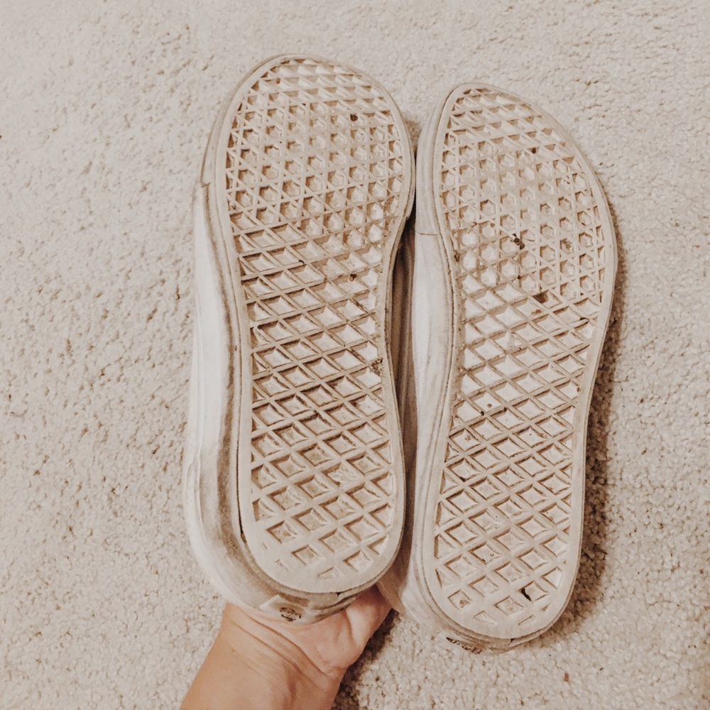 Vans - Picture 3 of 5